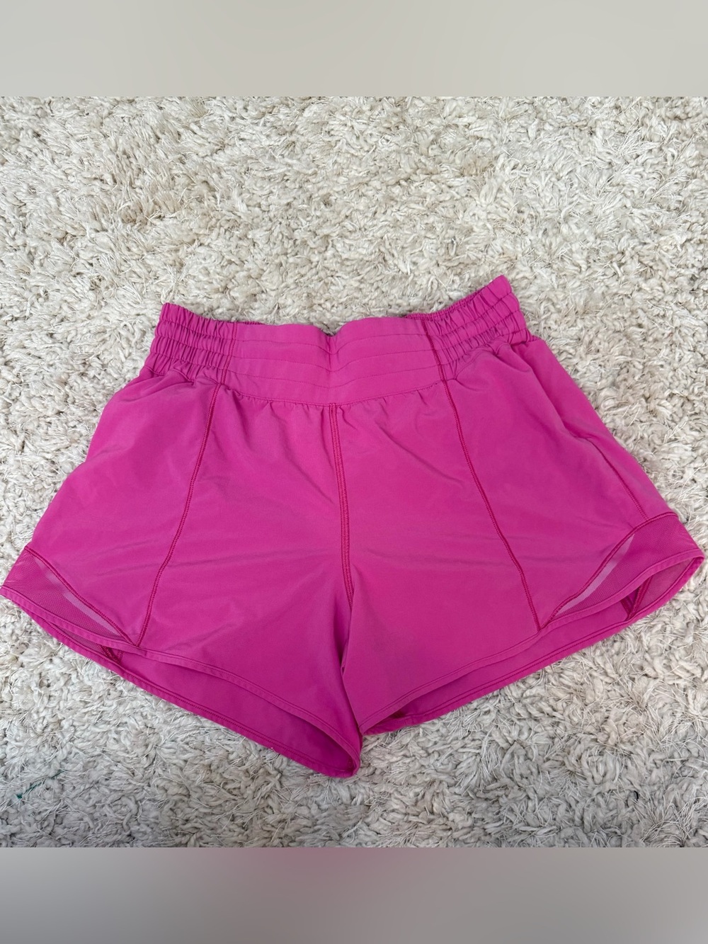 Lululemon pink hotty hot shorts 4’